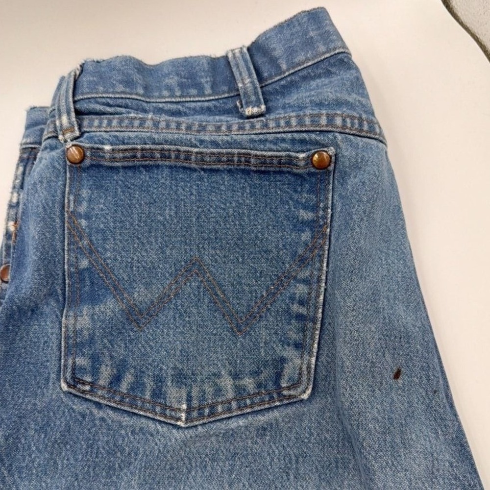 Wrangler 13MWZ Cowboy Cut Jeans Mens 38x34 Blue Denim Straight Leg Distressed - Picture 4 of 6